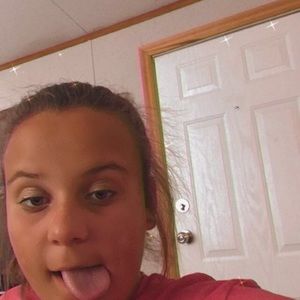 Meet your Posher, Destinee